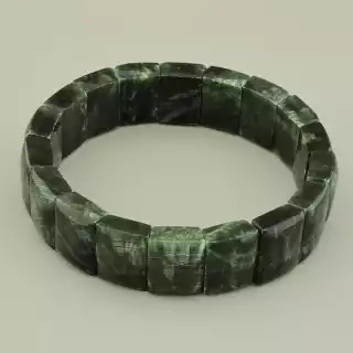 Браслет резинка серафініт (20 см, грань, сірий, зелений, без замку)