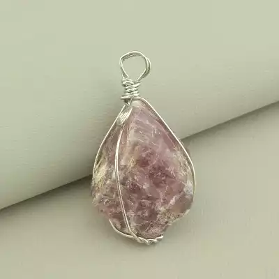 🏷️️ Кулон Полуничний кварц у дроті 45х35мм. F-103087