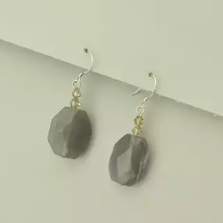 Сережки петля Лабрадор, Чеський кришталь