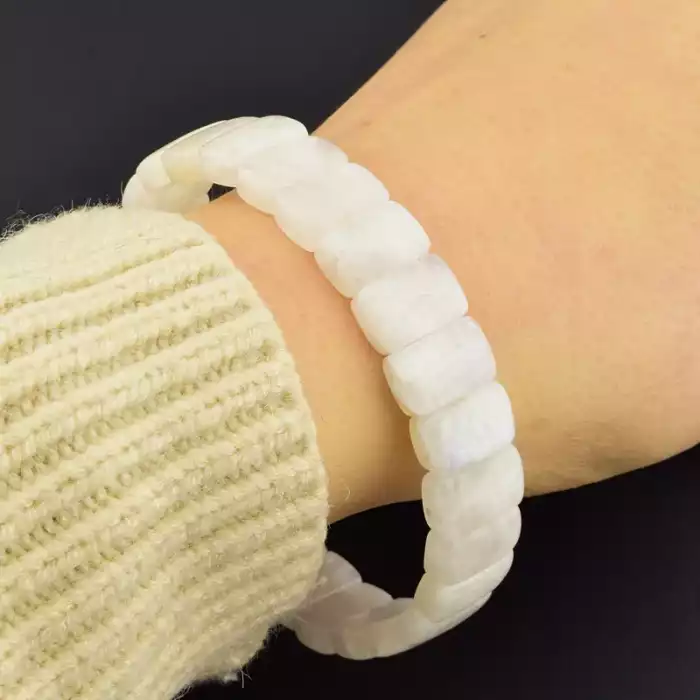 🏷️️ Браслет на резинці Місячний камінь 19 см F-105598