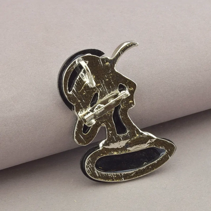 🏷️️ Брошка-кулон жінка в капелюсі Галіотіс 55x37 мм ss_77608