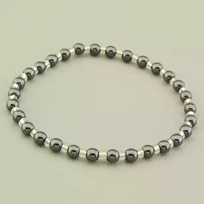 Браслет на резинці Гематит, Бісер 18 см