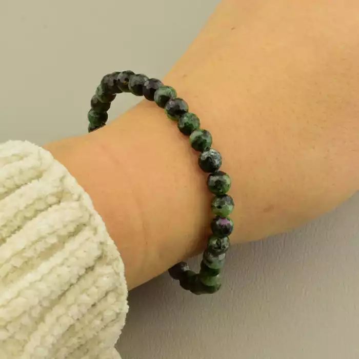 🏷️️ Браслет на резинці Цоізіт 19 см F-105808