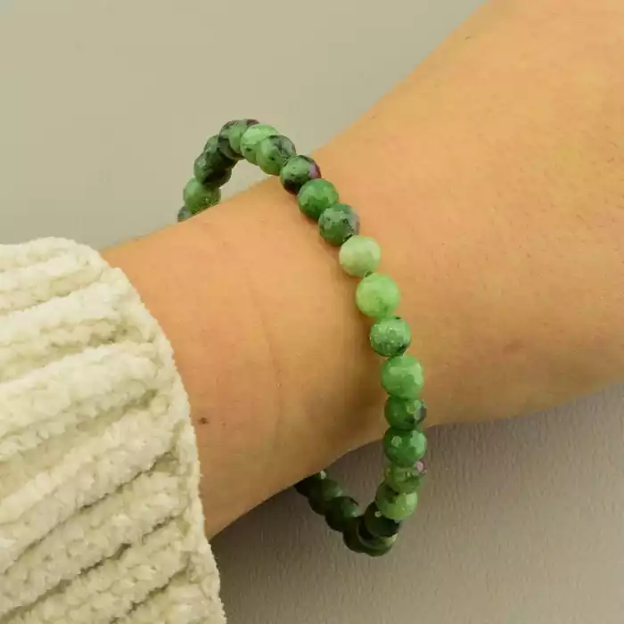 🏷️️ Браслет на резинці Цоізіт 18 см F-105809