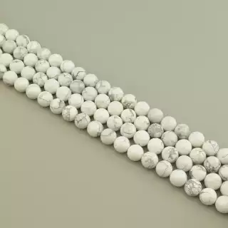 Намистини Кахолонг 39 см. 12,5мм. на нитці (натуральне каміння, без застібки)