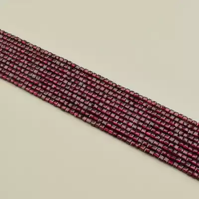 Намистини Гранат 39 см (без застібки)