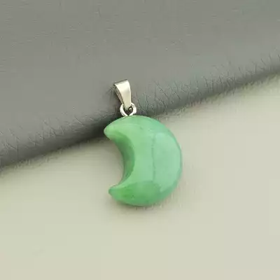 Кулон нефрит 25x17мм.