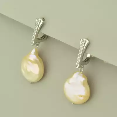 🏷️️ Сережки класичні з англійським замком Перли (родій) F-102101