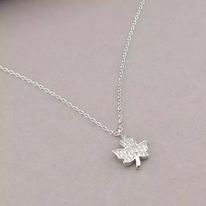 🏷️️ Підвіска кленовий лист Saiya Фіаніт 41 см (родій) ss_93480