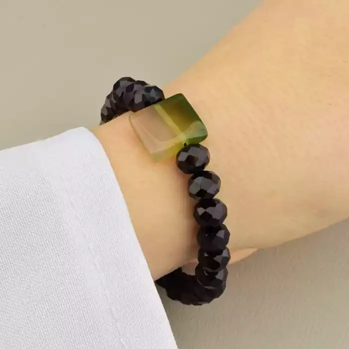 🏷️️ Браслет резинка з агату і чеського кришталю (17 см, зелений і чорний, грановані камені) ss_104806