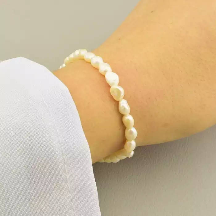 🏷️️ Браслет на резинці Перли 17 см F-105826