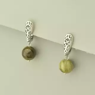 Сережки шарики на англійській застібці Турмалін (родій)