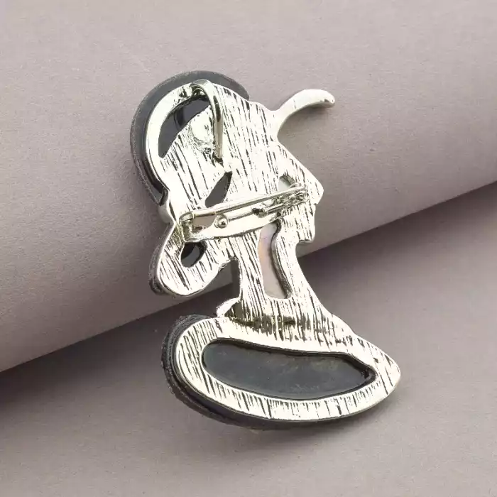 🏷️️ Брошка-кулон жінка в капелюсі Перламутр 55x37 мм ss_75671