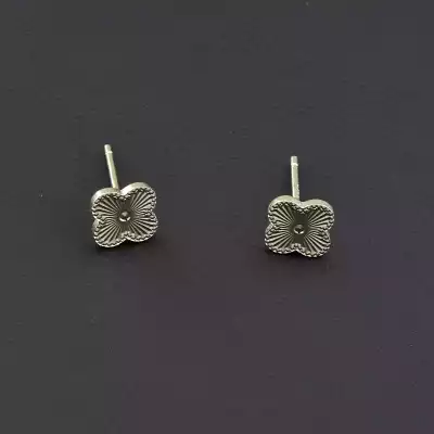 Сережки пусет чотирилисник срібло (925) 7х7мм.