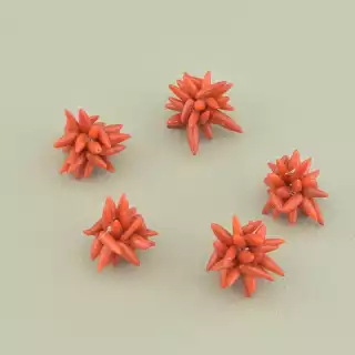 Кабошон Корал 15х15 мм.