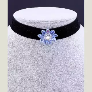 Чокер чорний з квіткою FJ тканина 30 см Чеський кришталь (застібка карабін)