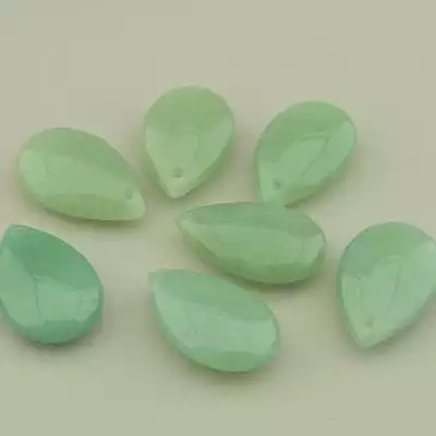 Кулон нефрит 25x15мм.