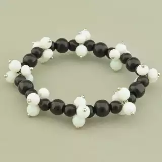 Браслет резинка Агат, Кахолонг 17 см.