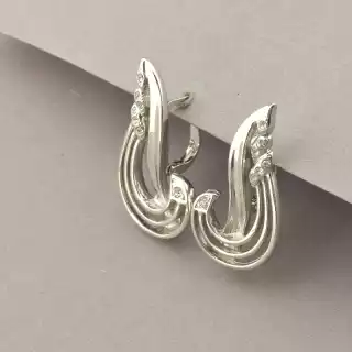 Сережки на англійській застібці Фіаніт