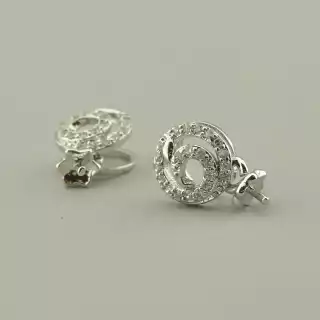 Бейл Фіаніт (родій)